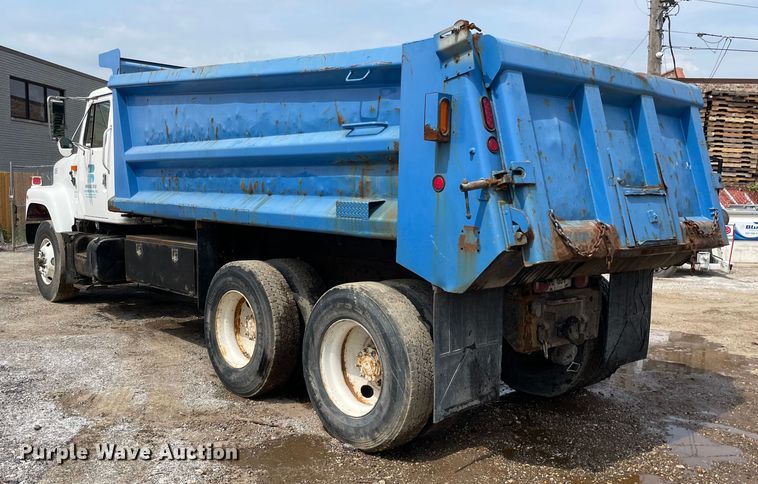 image for item OG9949 2001 International  2554 dump truck