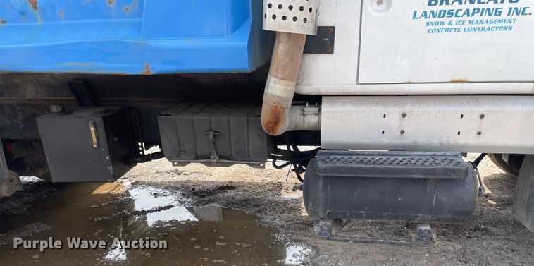 image for item OG9949 2001 International  2554 dump truck