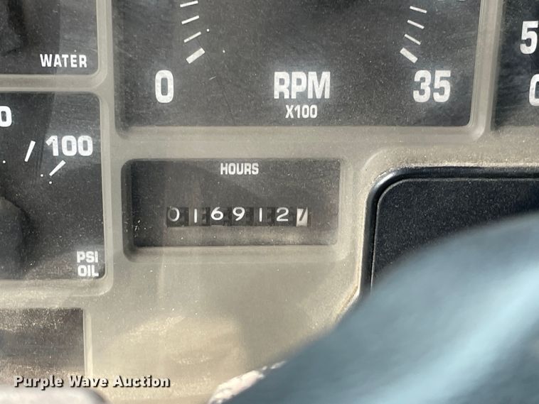 image for item OG9949 2001 International  2554 dump truck