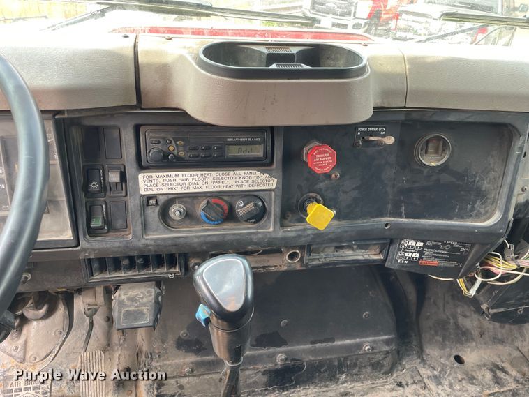 image for item OG9949 2001 International  2554 dump truck