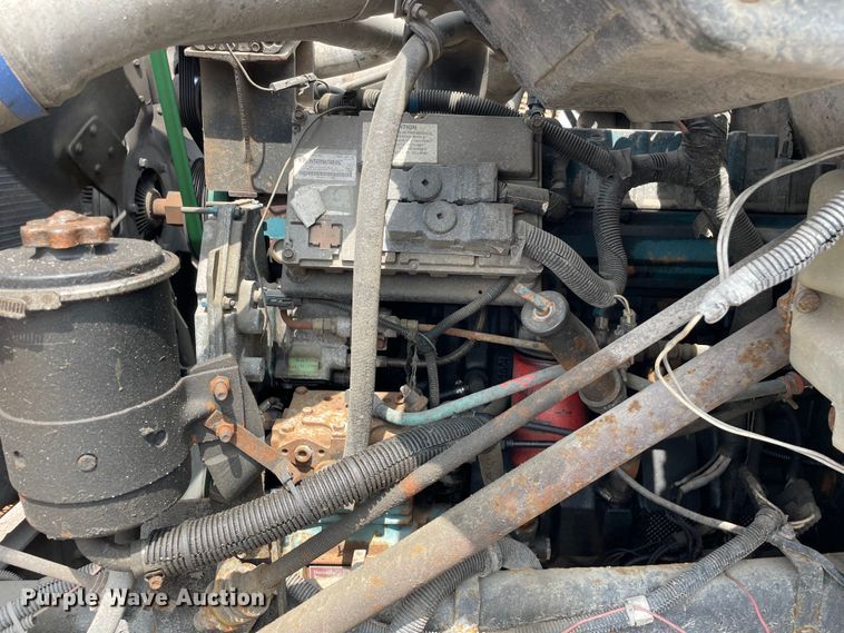 image for item OG9949 2001 International  2554 dump truck