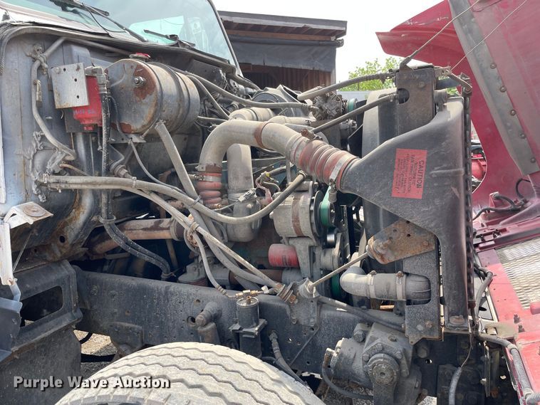 image for item OG9949 2001 International  2554 dump truck