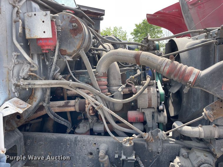 image for item OG9949 2001 International  2554 dump truck