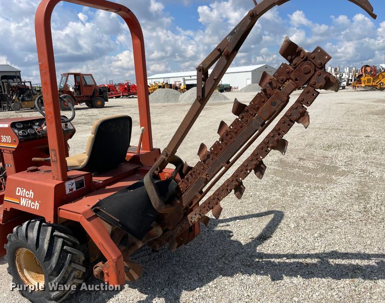image for item OG9963 1995 Ditch Witch 3610 trencher