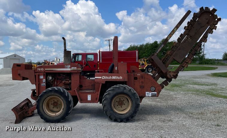 image for item OG9965 1995 Ditch Witch  7610 trencher