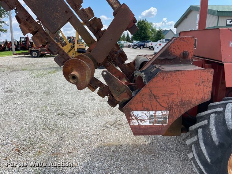 image for item OG9965 1995 Ditch Witch  7610 trencher