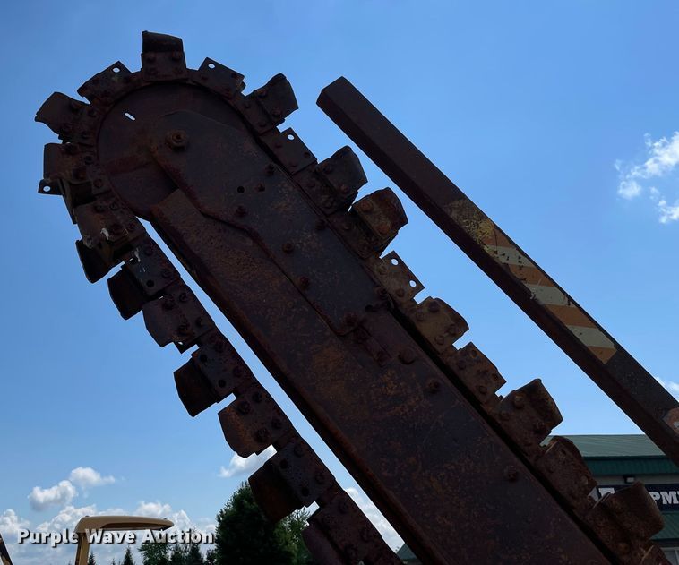 image for item OG9965 1995 Ditch Witch  7610 trencher