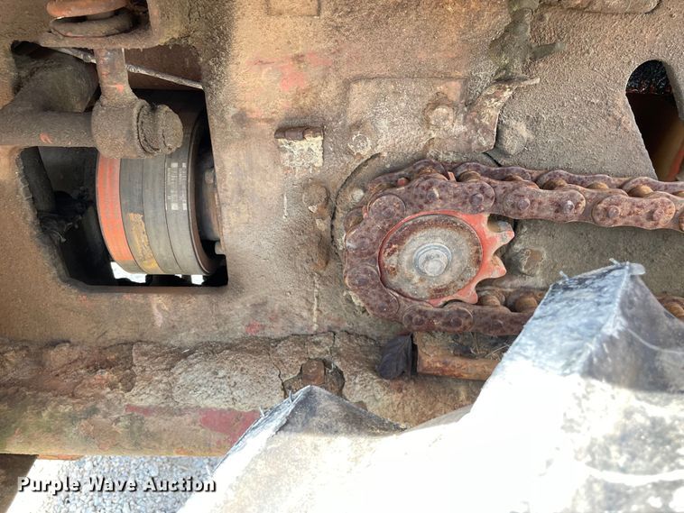 image for item OG9965 1995 Ditch Witch  7610 trencher