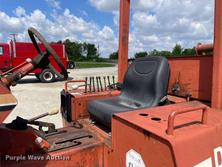 image for item OG9965 1995 Ditch Witch  7610 trencher