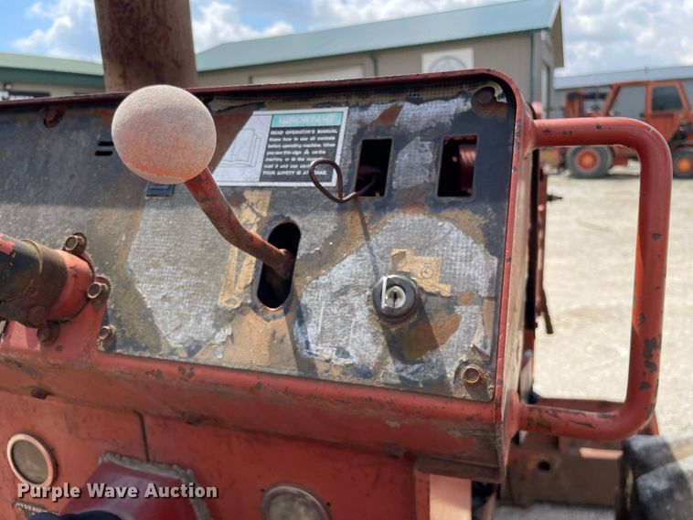 image for item OG9965 1995 Ditch Witch  7610 trencher