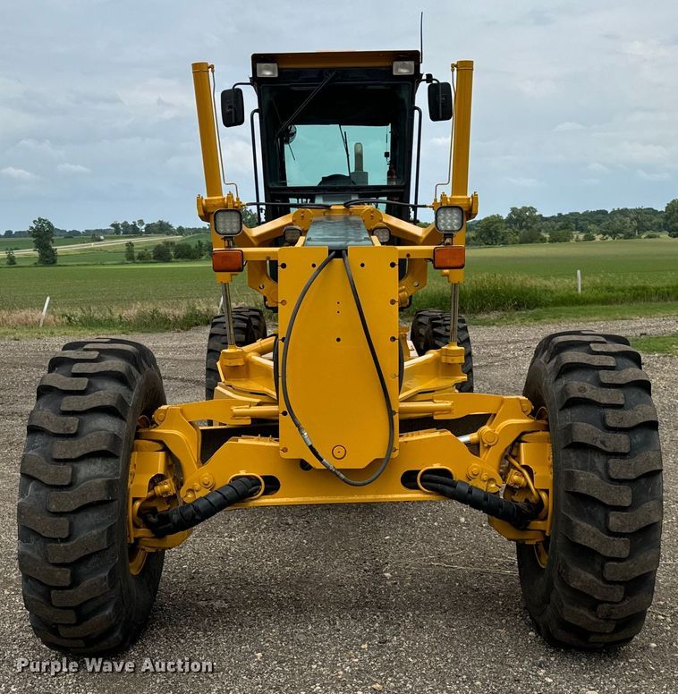 image for item OH9029 2002 John Deere  672CH Series II motor grader