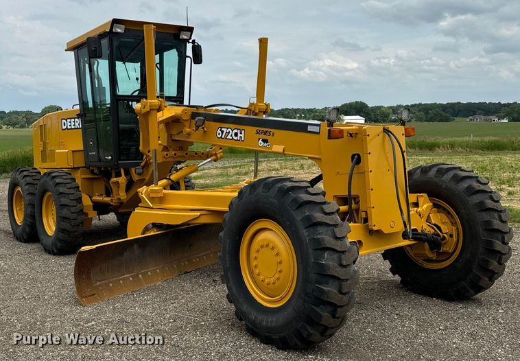 image for item OH9029 2002 John Deere  672CH Series II motor grader