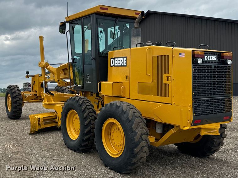 image for item OH9029 2002 John Deere  672CH Series II motor grader