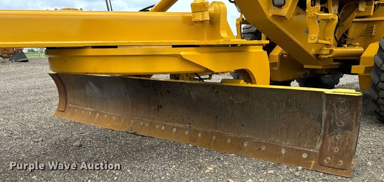 image for item OH9029 2002 John Deere  672CH Series II motor grader