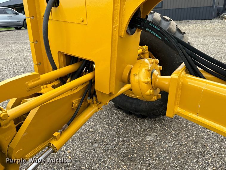 image for item OH9029 2002 John Deere  672CH Series II motor grader