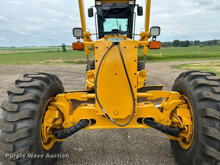 image for item OH9029 2002 John Deere  672CH Series II motor grader