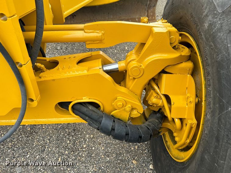 image for item OH9029 2002 John Deere  672CH Series II motor grader