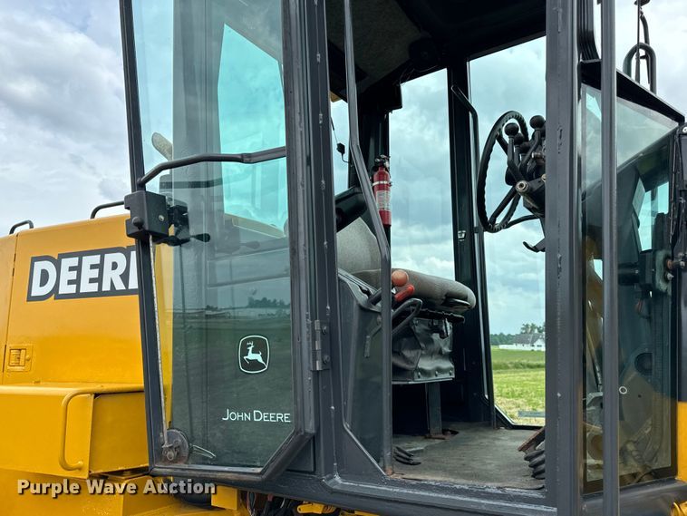 image for item OH9029 2002 John Deere  672CH Series II motor grader