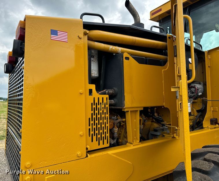 image for item OH9029 2002 John Deere  672CH Series II motor grader