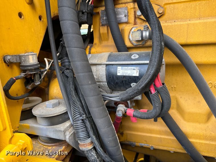 image for item OH9029 2002 John Deere  672CH Series II motor grader