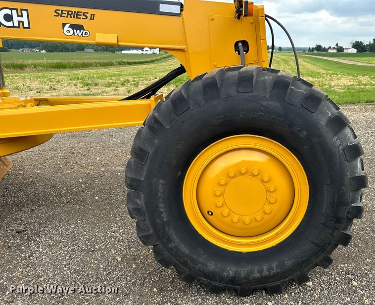 image for item OH9029 2002 John Deere  672CH Series II motor grader