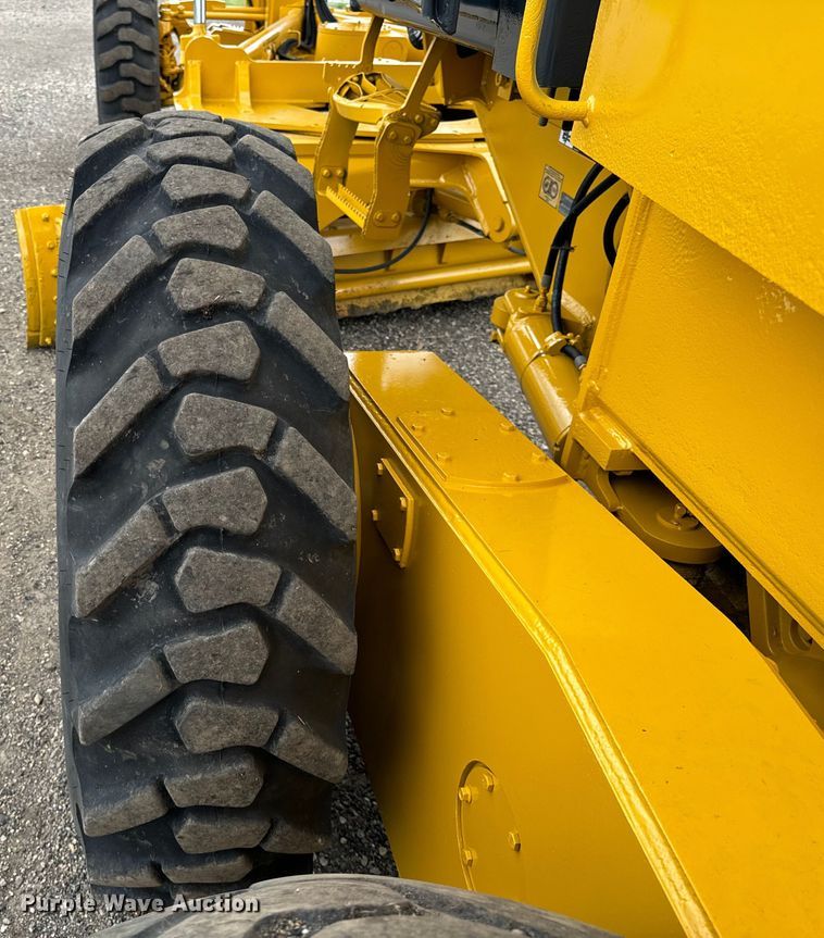 image for item OH9029 2002 John Deere  672CH Series II motor grader