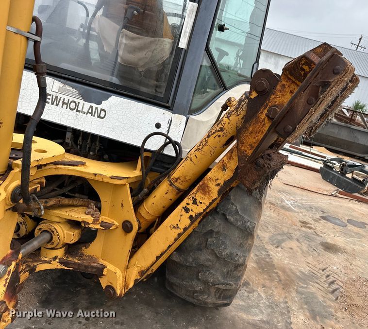 image for item OI9138 1996 New Holland 555E backhoe