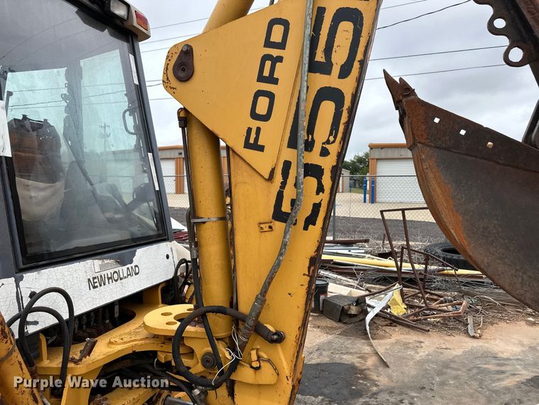 image for item OI9138 1996 New Holland 555E backhoe