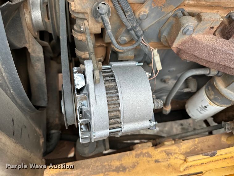 image for item OI9138 1996 New Holland 555E backhoe