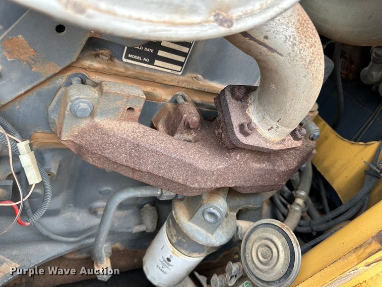 image for item OI9138 1996 New Holland 555E backhoe