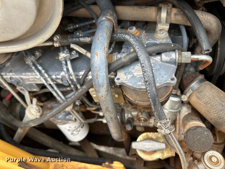 image for item OI9138 1996 New Holland 555E backhoe