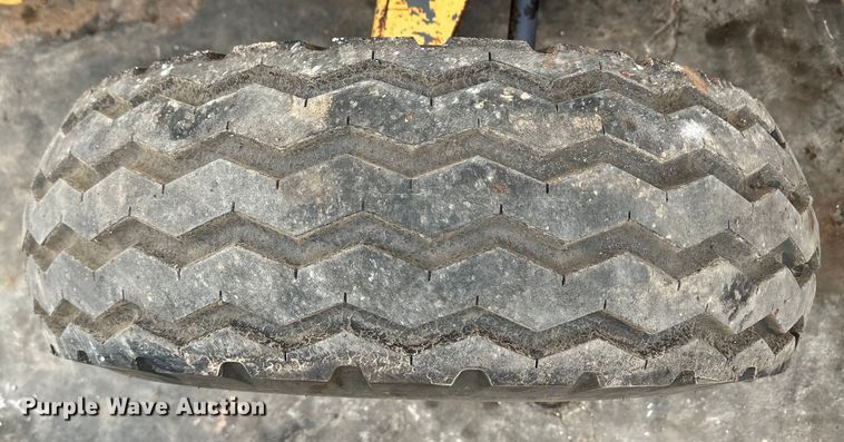 image for item OI9138 1996 New Holland 555E backhoe