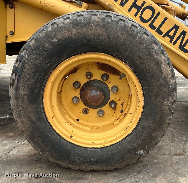 image for item OI9138 1996 New Holland 555E backhoe