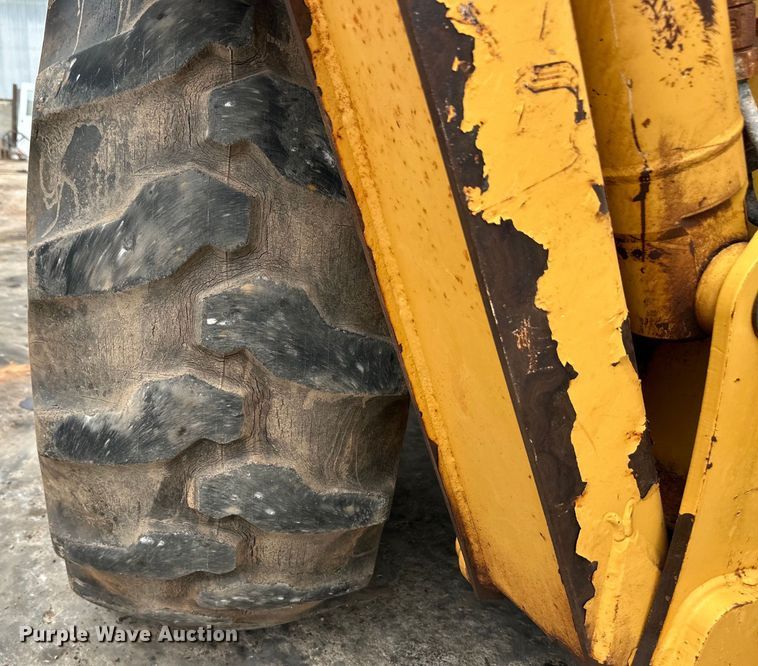 image for item OI9138 1996 New Holland 555E backhoe