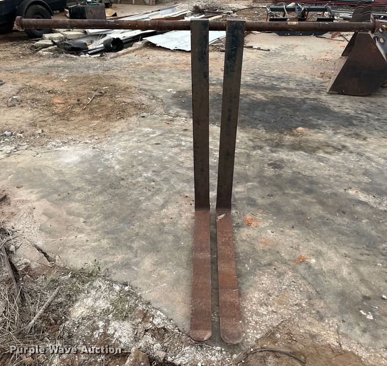 image for item OI9138 1996 New Holland 555E backhoe