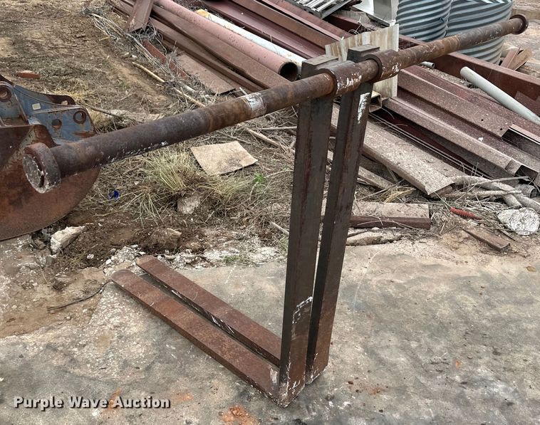 image for item OI9138 1996 New Holland 555E backhoe