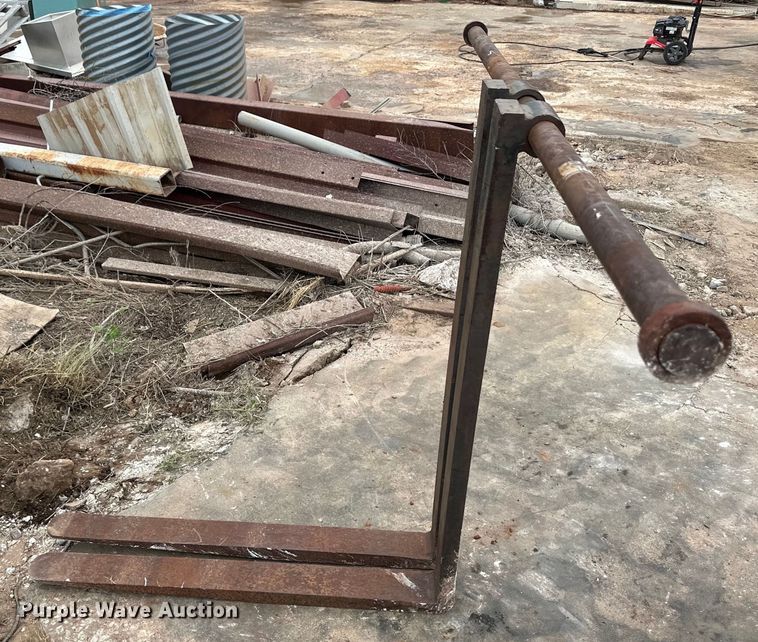 image for item OI9138 1996 New Holland 555E backhoe