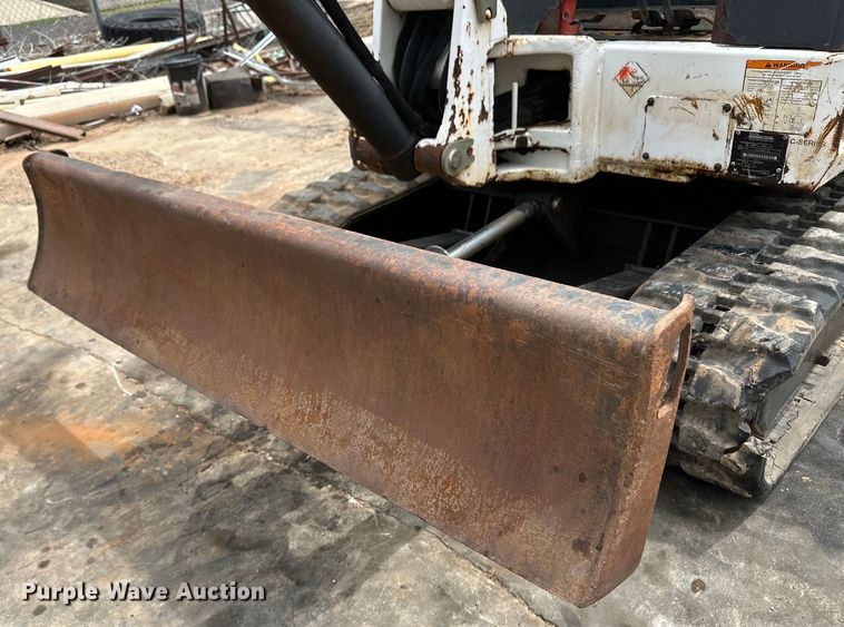 image for item OI9141 1999 Bobcat 331 mini excavator