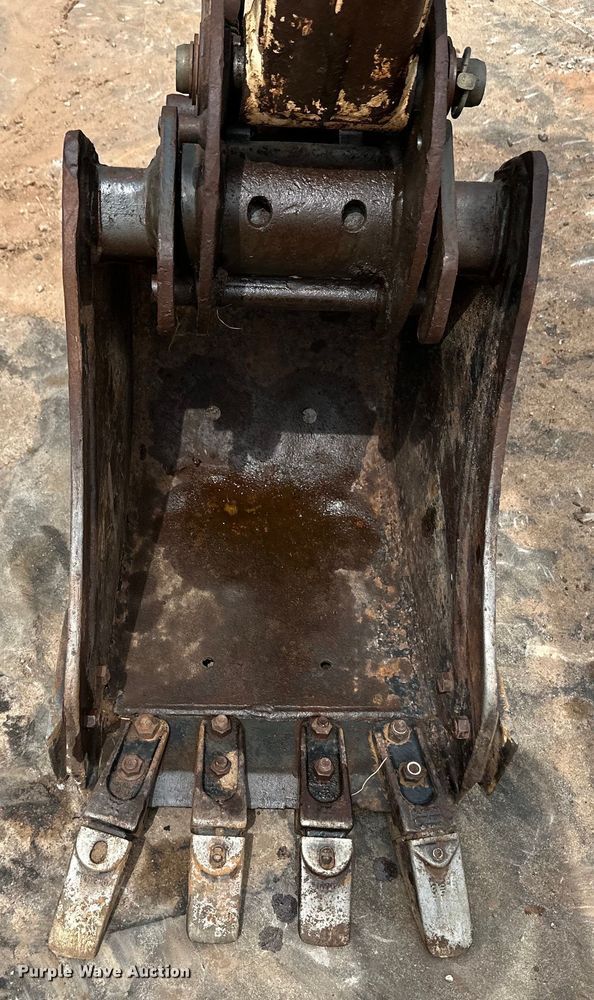 image for item OI9141 1999 Bobcat 331 mini excavator