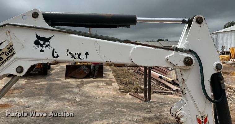 image for item OI9141 1999 Bobcat 331 mini excavator