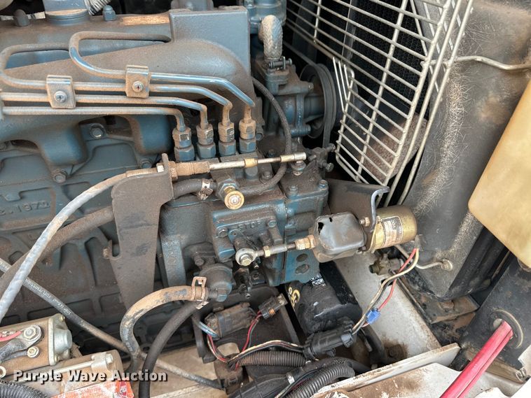 image for item OI9141 1999 Bobcat 331 mini excavator