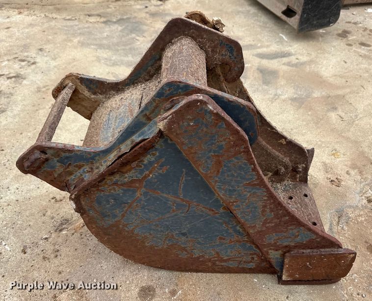 image for item OI9141 1999 Bobcat 331 mini excavator