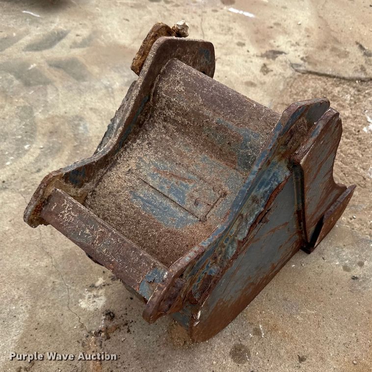 image for item OI9141 1999 Bobcat 331 mini excavator