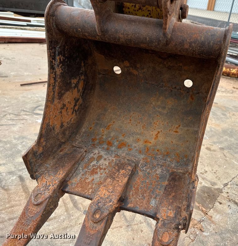 image for item OI9142 Yanmar B12 mini excavator