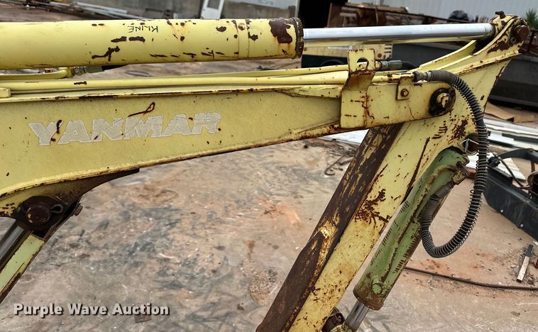 image for item OI9142 Yanmar B12 mini excavator