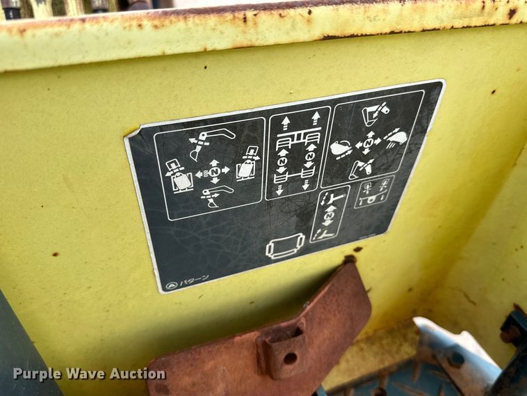 image for item OI9142 Yanmar B12 mini excavator