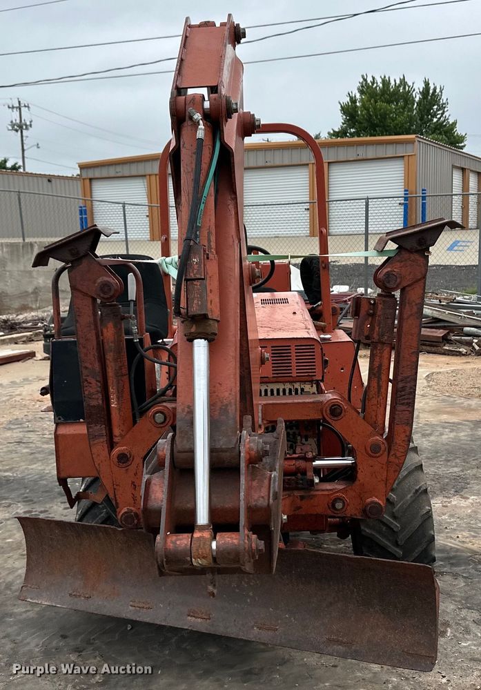 image for item OI9143 2000 Ditch Witch 3700 trencher