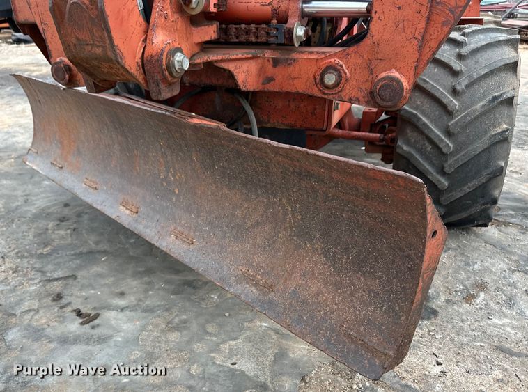 image for item OI9143 2000 Ditch Witch 3700 trencher