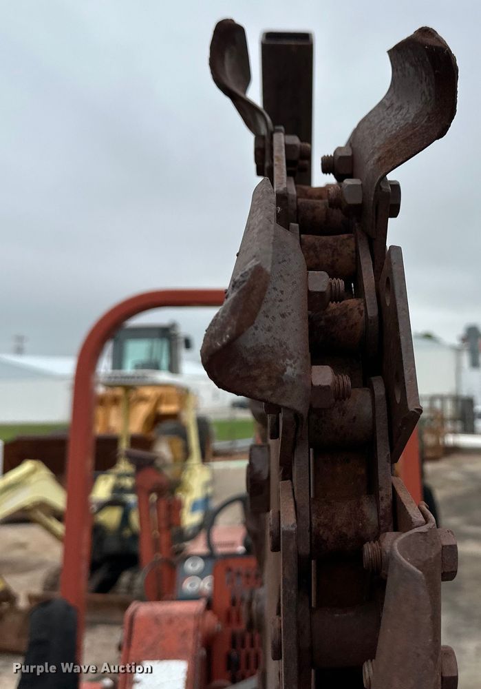 image for item OI9143 2000 Ditch Witch 3700 trencher