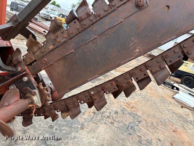 image for item OI9143 2000 Ditch Witch 3700 trencher